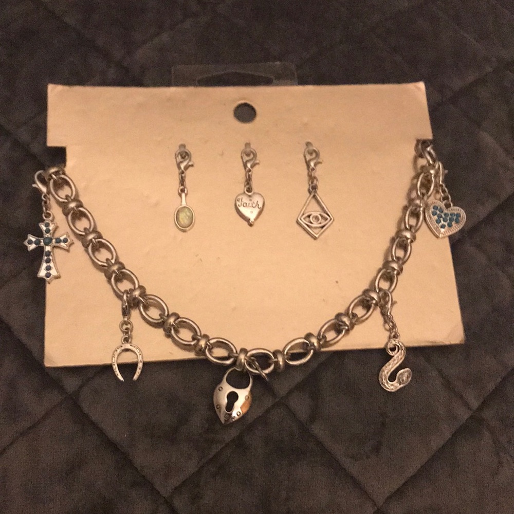 FreePeople/necklace/new/We Abductor charms